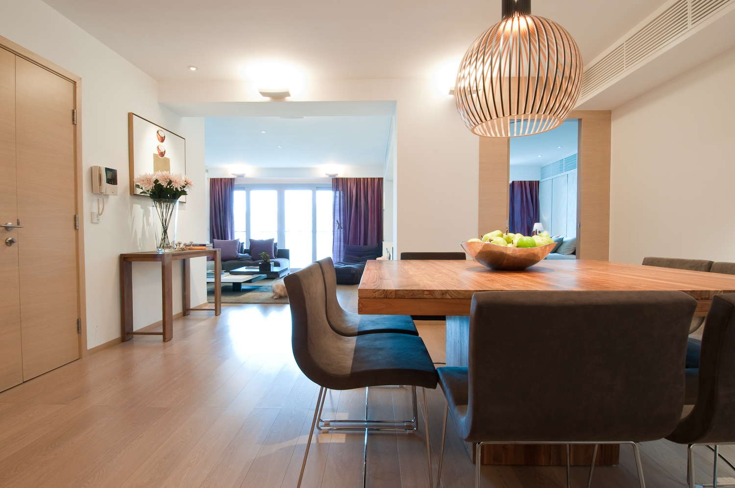 lui design associates interior designers hong kong condo apartment suite wood modern living clean simple wood lighting interior villa china hotel designer table chairs lighting