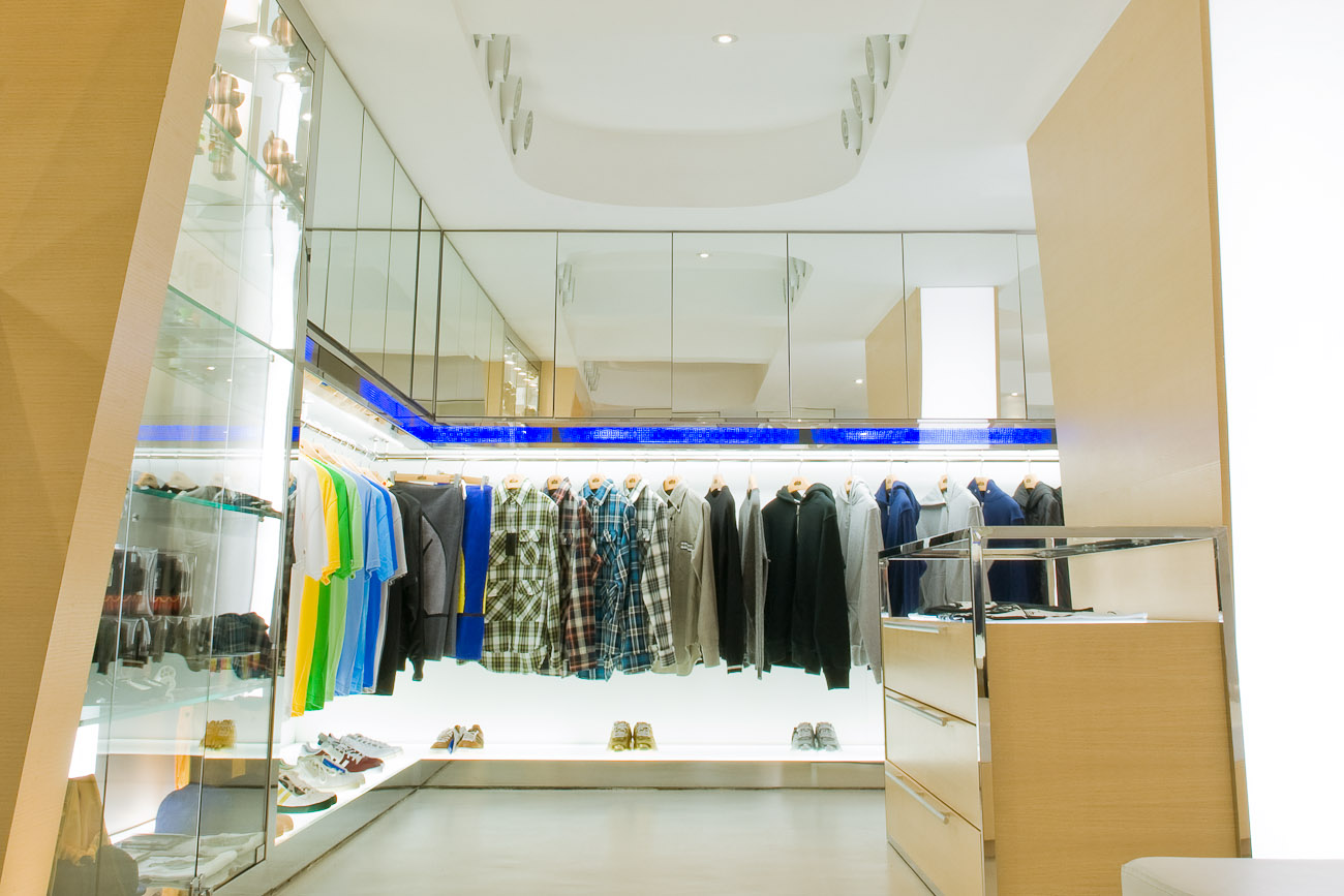 lui design / juice hk