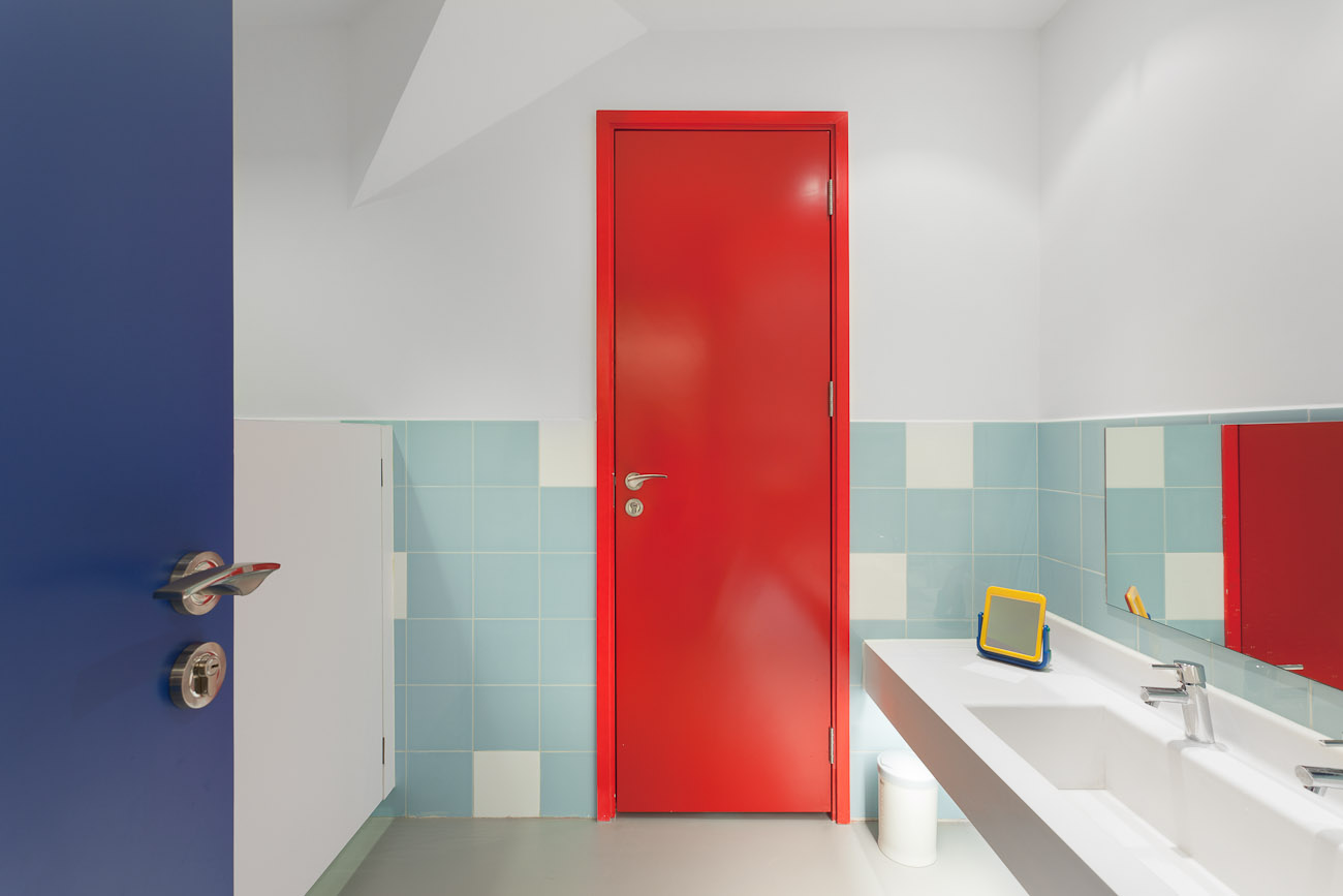 lui design and associates designers interior school kids education modern minimal white architecture hong kong china central kindergarden wood bathroom