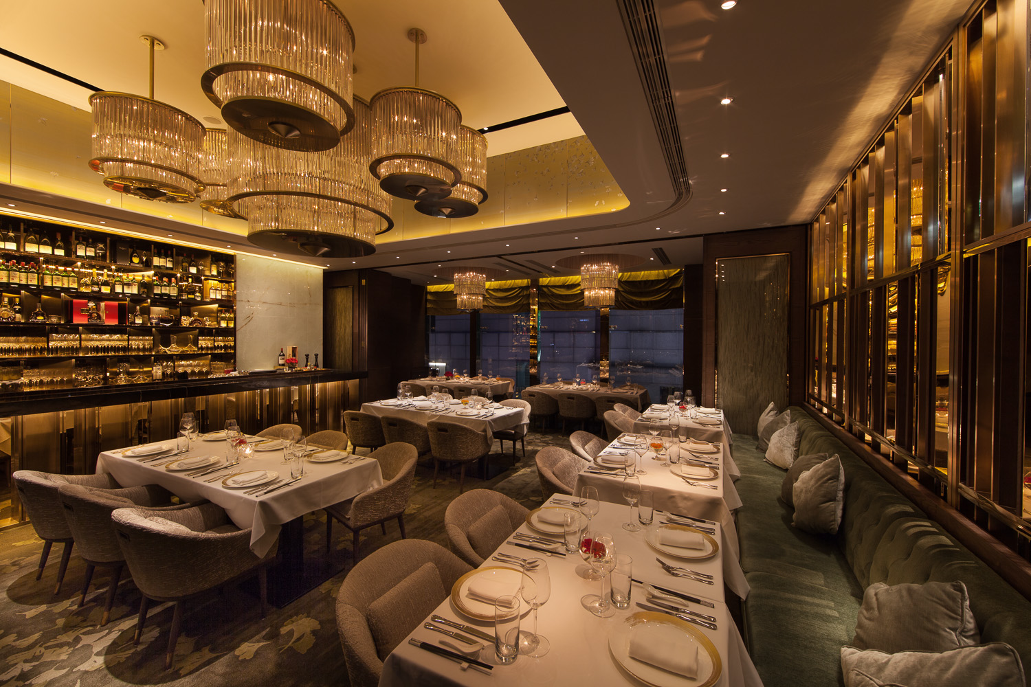 Eighteen Sharp - Dining Seating